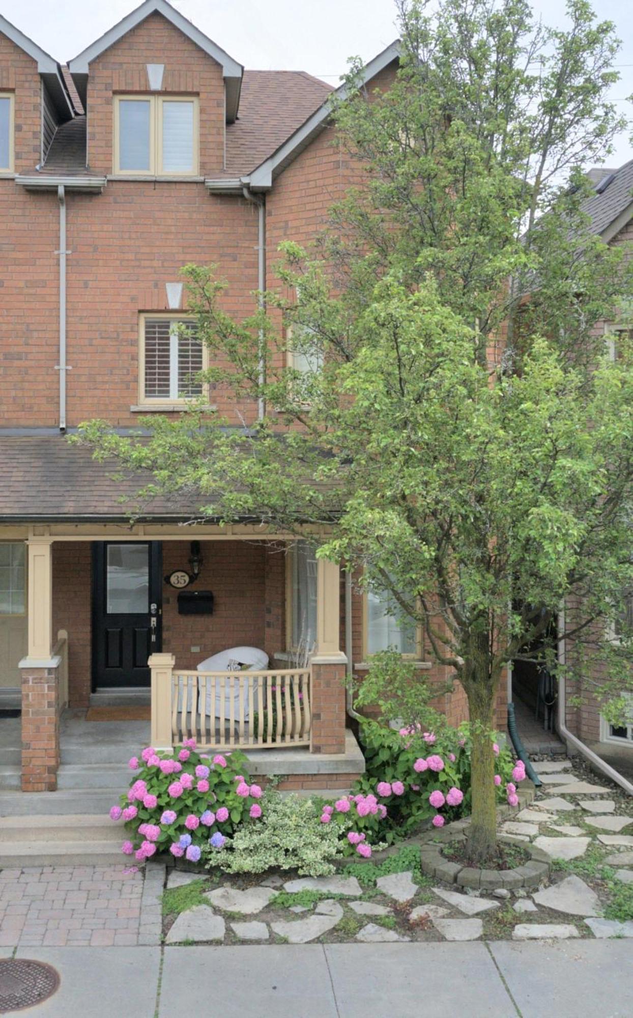 Welcome Home! Acores Bed & Breakfast 토론토 외부 사진